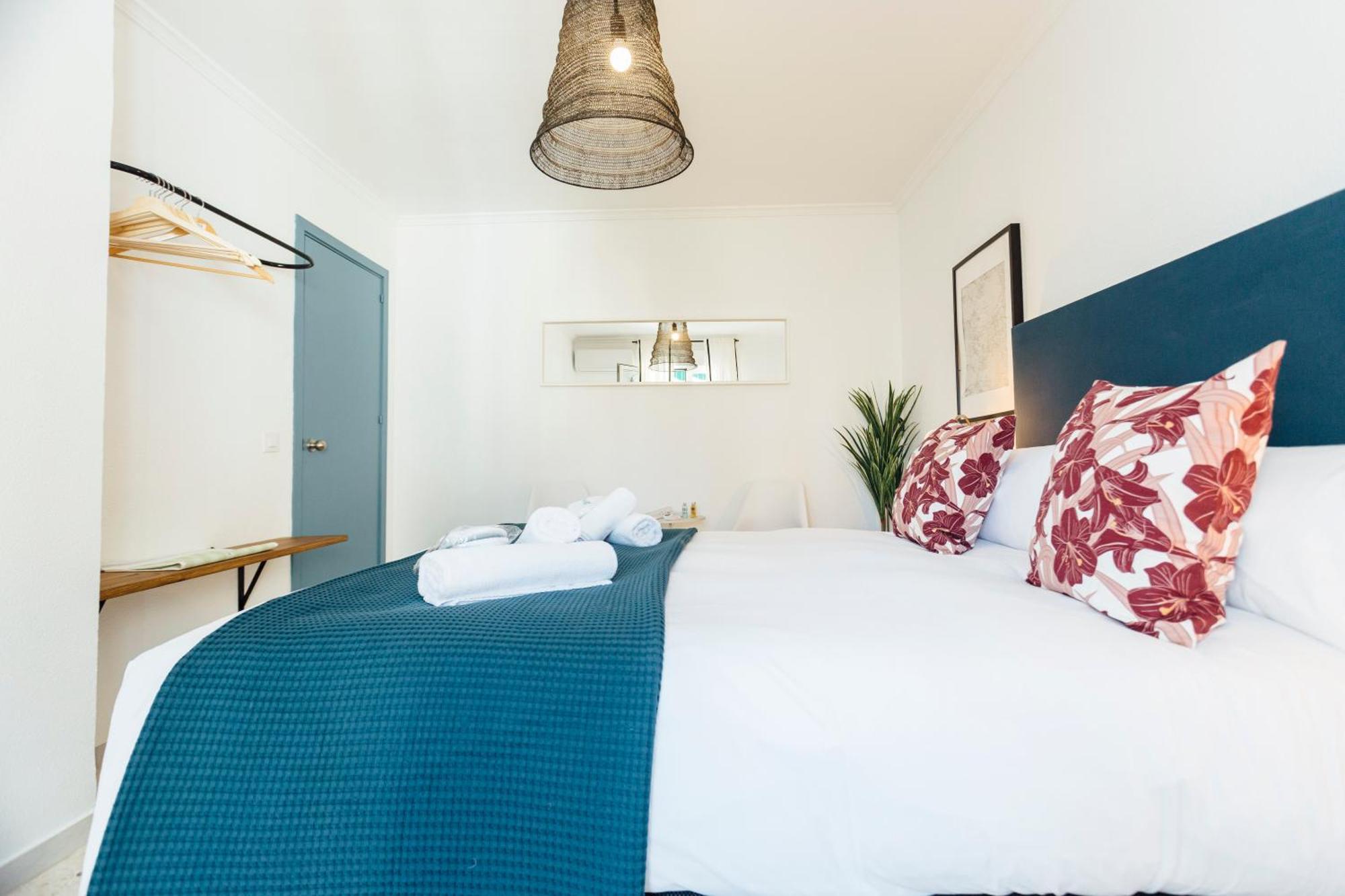 Stunning And Colorful- 4Bd 2Bth- Santa Cruz Apartment Sevilla Exterior foto